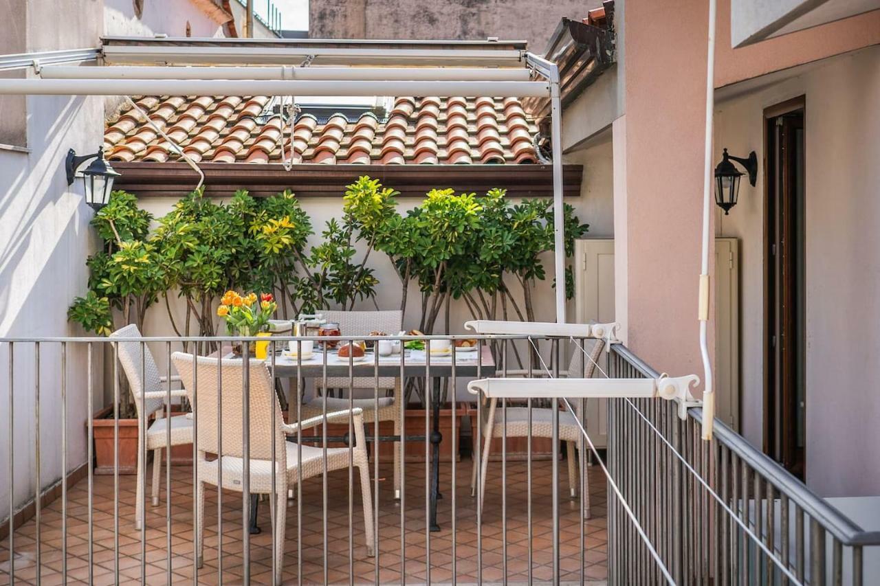 Il Tulipano - Appartamento Al Centro Di Vico Equense Exterior photo